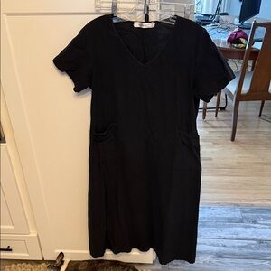 Loose Fitting Linen like Black V-Neck Dress